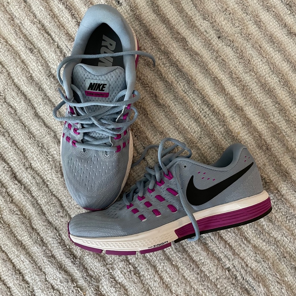 Nike Zoom Vomero 11 sneaker. Gray blue and purple